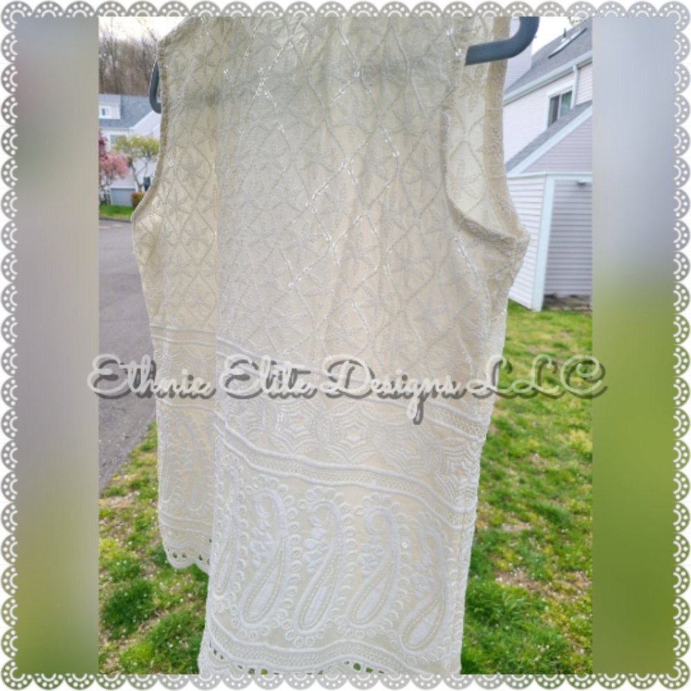 New Off-White Chikankari Vest - Embroidered Work Nehru Jacket - Closed Colla… - Picture 9 of 10